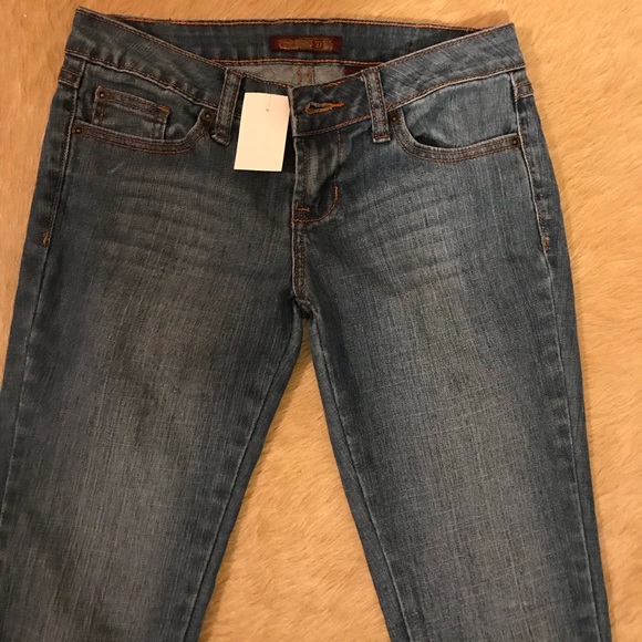 Zandi Jeans.  Size 3.   Light blue no holes! - Picture 1 of 3